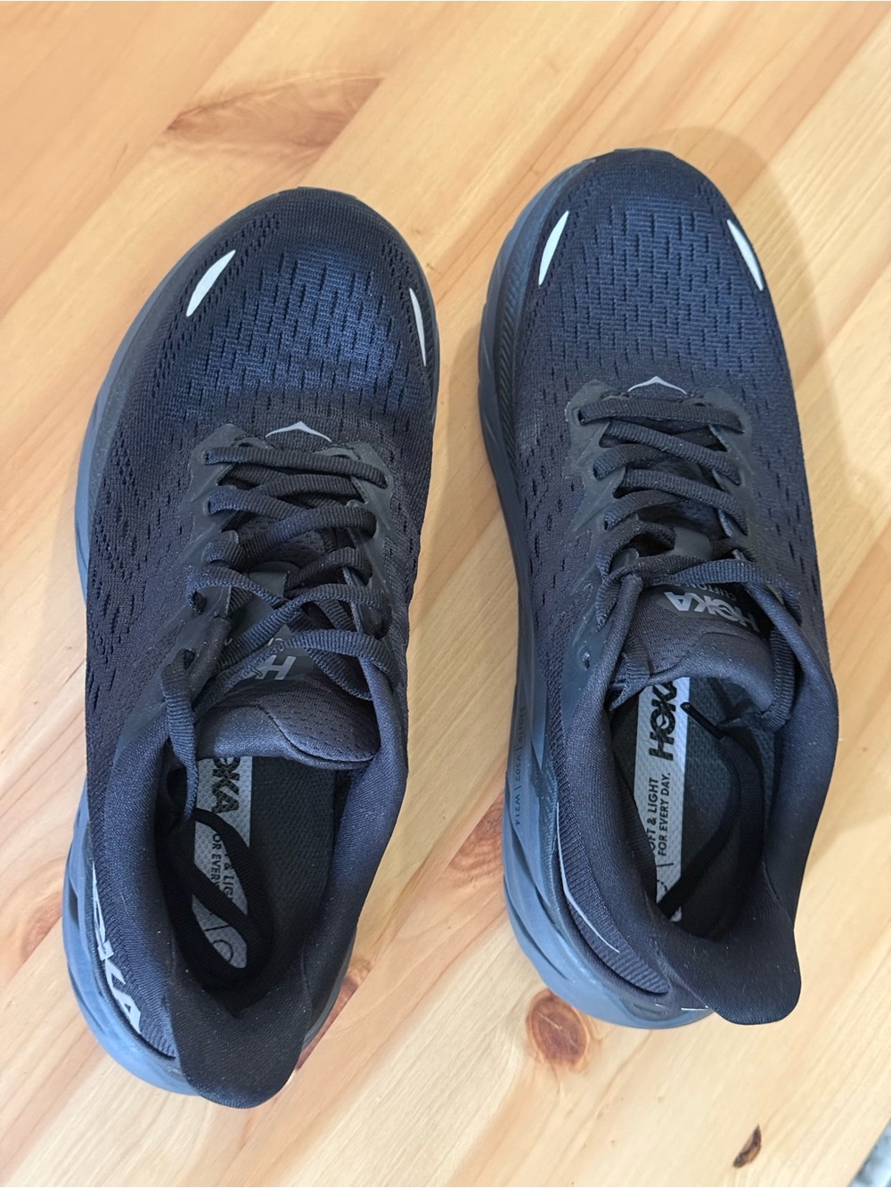 Women’s Hoka Clifton 8 Trainers